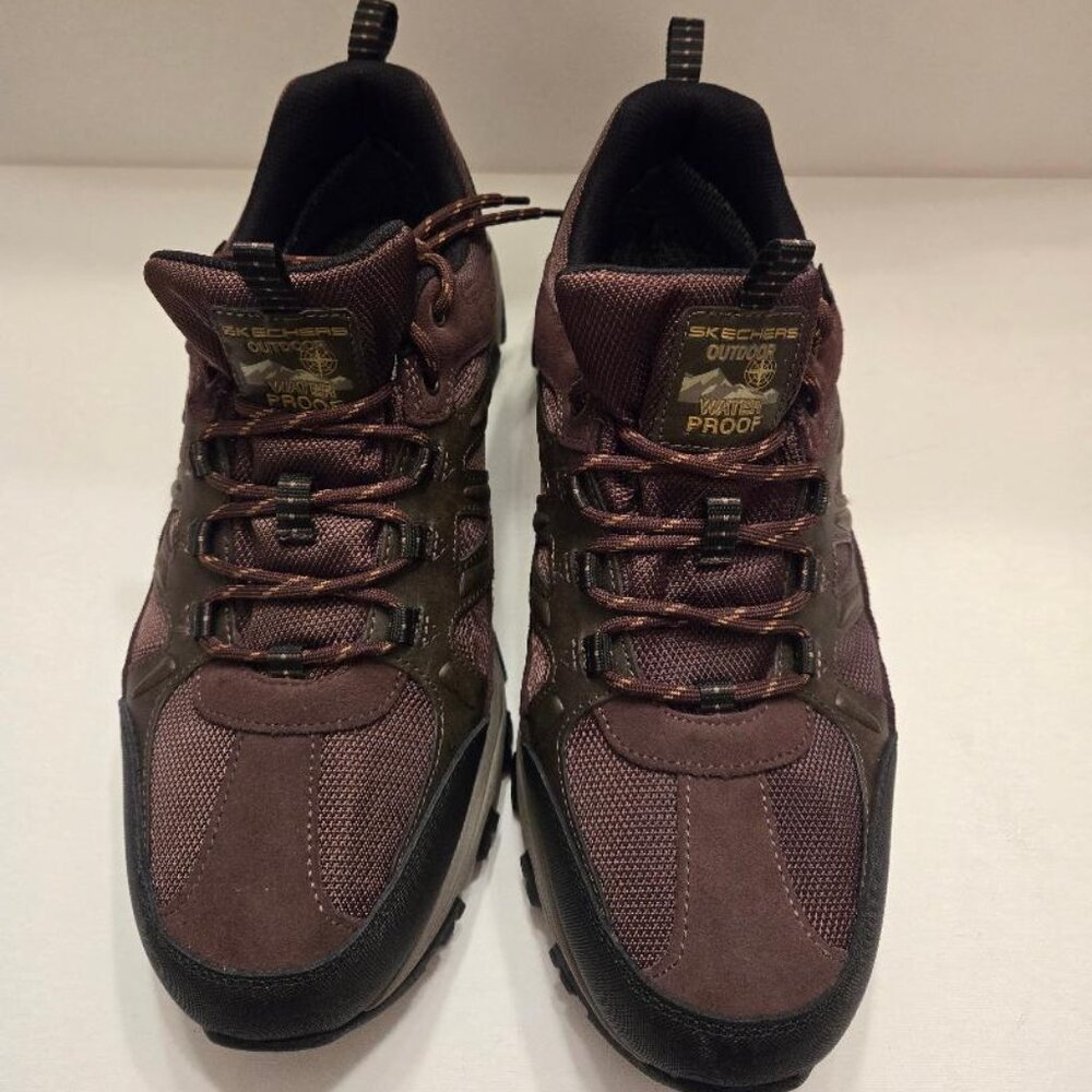 SKECHERS Mens Selmen-Enago Hiking Waterproof Shoe Brown